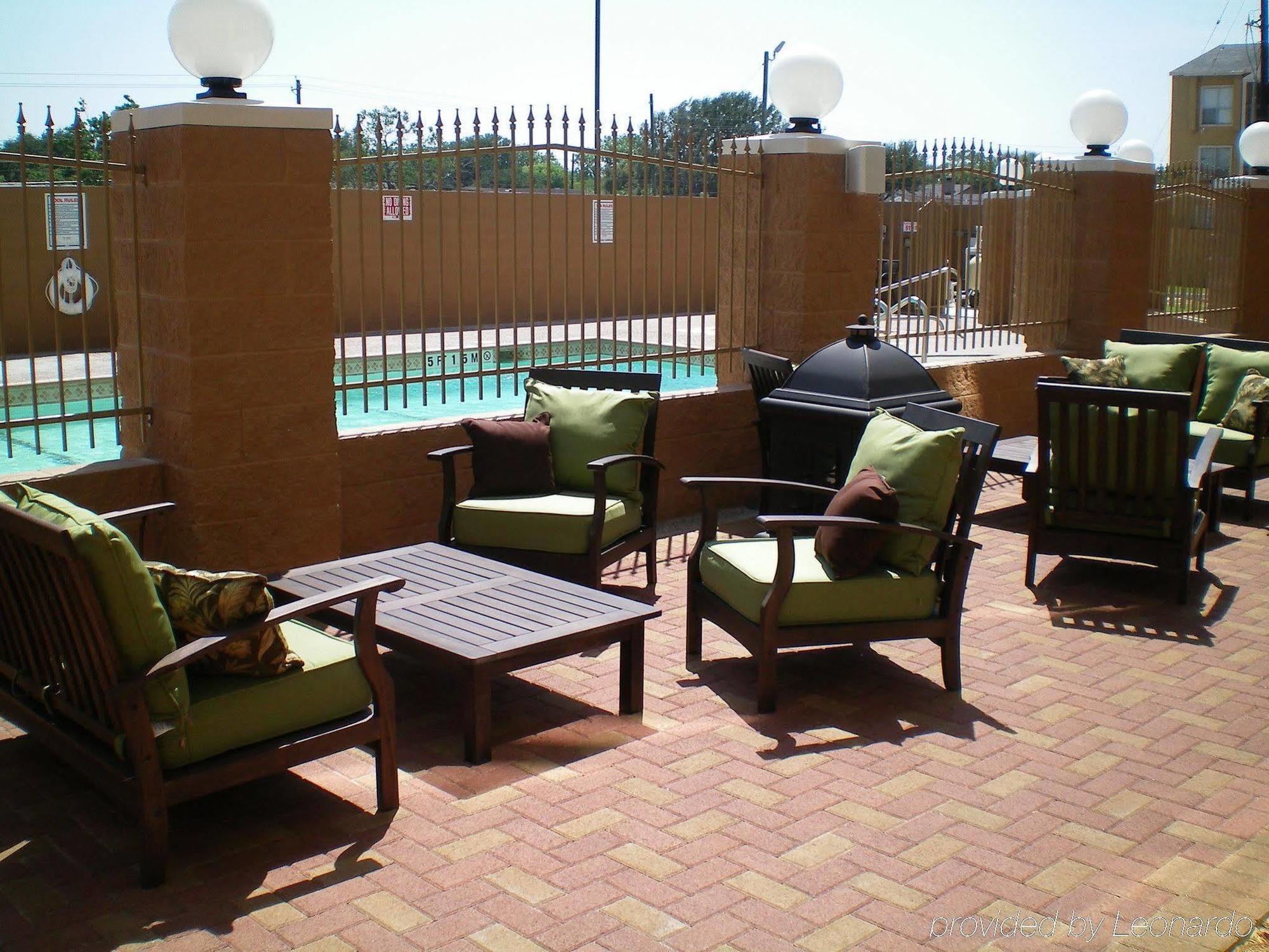 Staybridge Suites Corpus Christi By Ihg Зручності фото